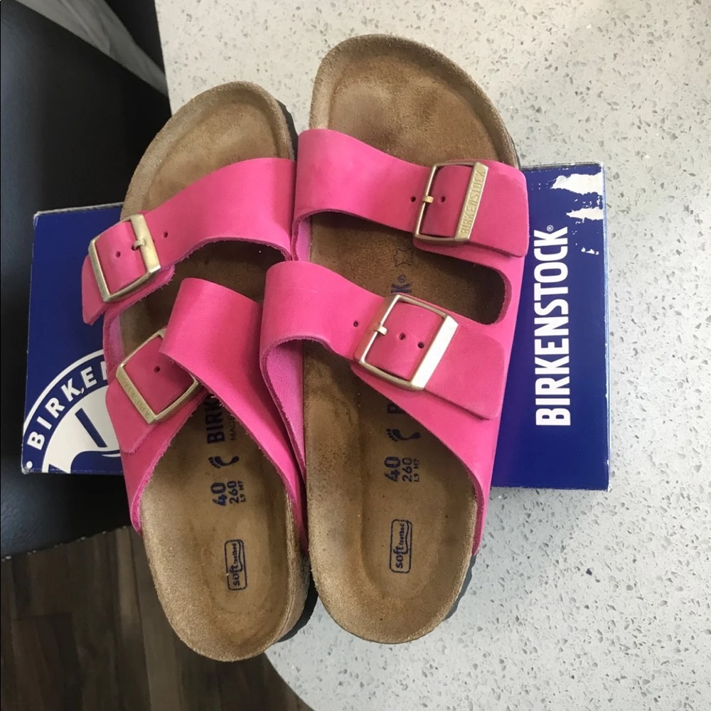 Birkenstock shoes size 40 fuchsia pink